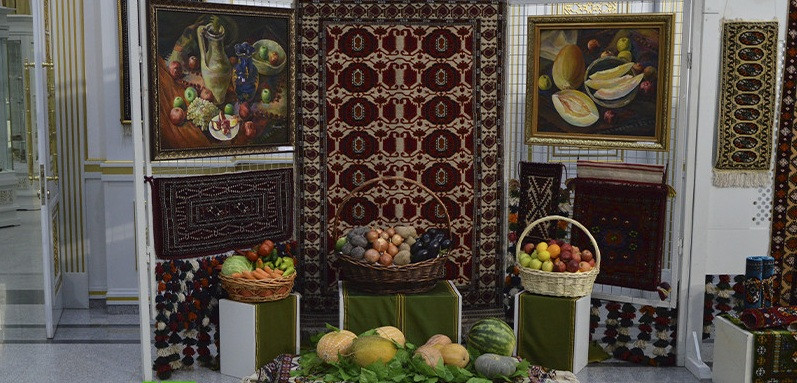 Hasyl baýramy mynasybetli sergi guraldy