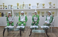 Tegelek stoluň başynda söhbetdeşlik duşuşugy geçirildi